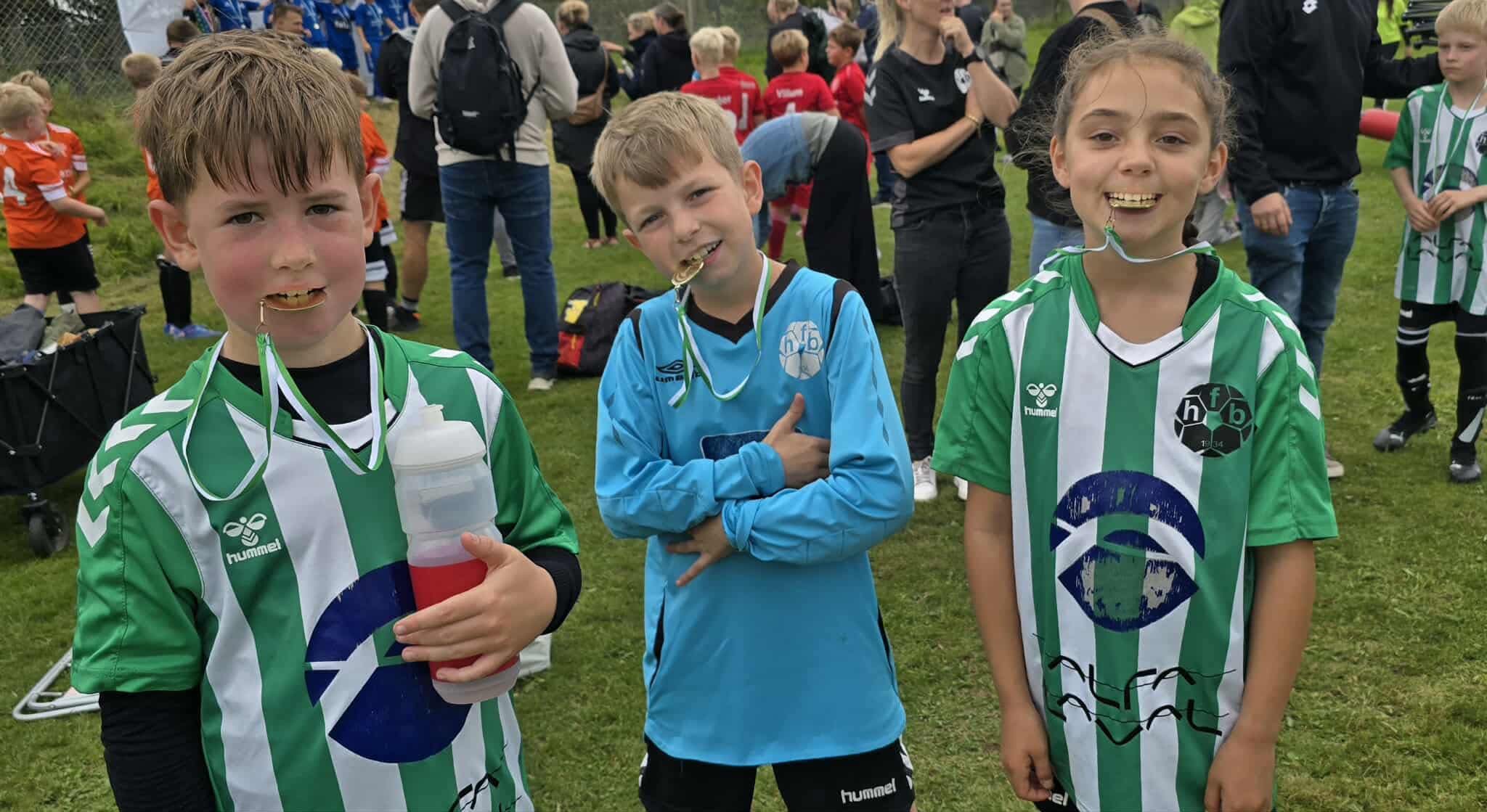 Spillere bider i deres medaljer